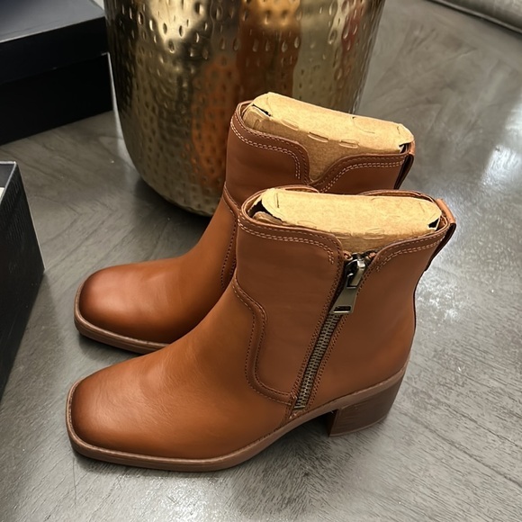 Naturalizer Emmy Block Heel Bootie in English Tea Leather (WIDE) - Picture 9 of 12